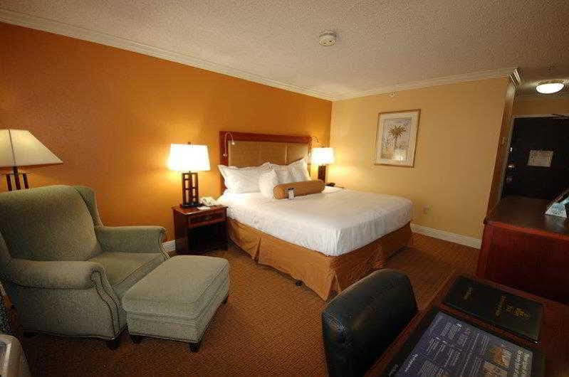 Best Western Richmond Suites H Батон-Руж Экстерьер фото