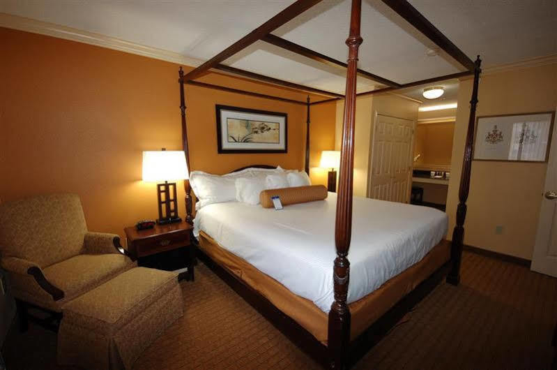 Best Western Richmond Suites H Батон-Руж Экстерьер фото